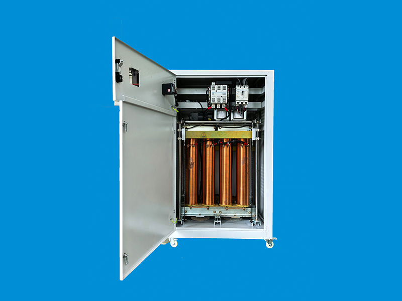 葛洲壩項目100kVA柱式調壓器 葛洲壩項目100kVA柱式調壓器